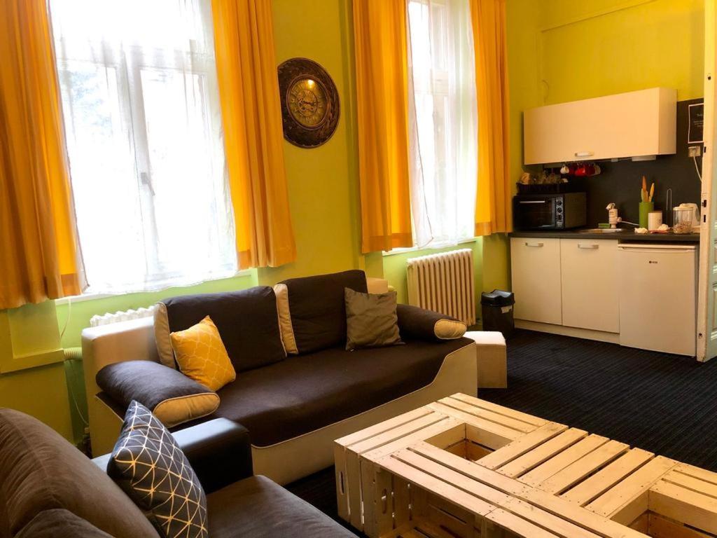 Spacious Tuzlaks Apartments Sarajevo Ferhadija المظهر الخارجي الصورة