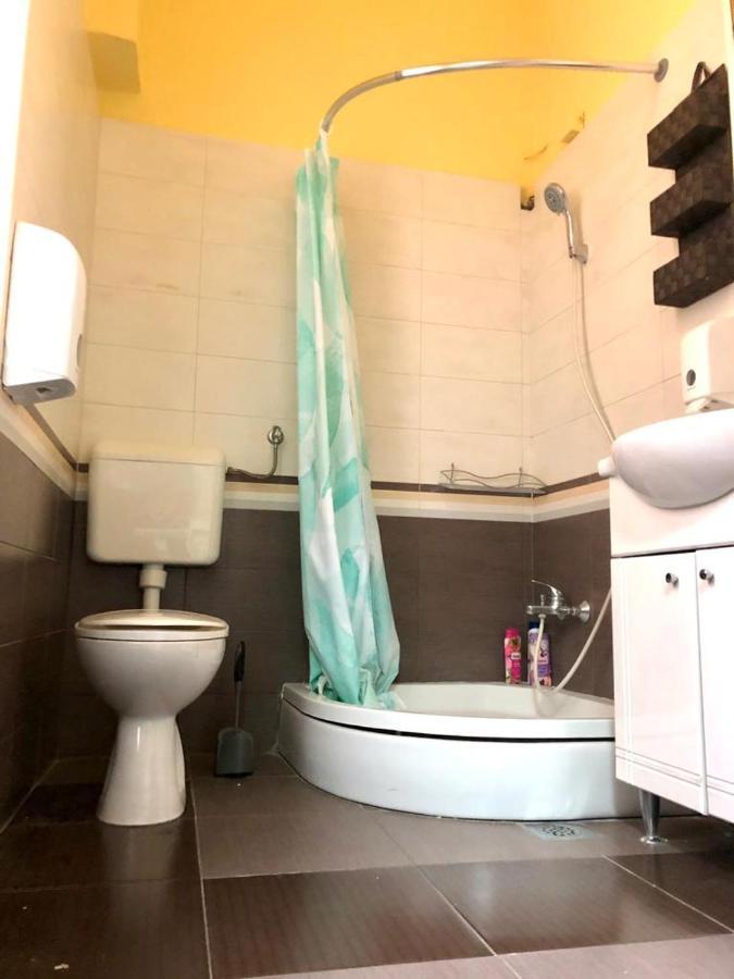Spacious Tuzlaks Apartments Sarajevo Ferhadija المظهر الخارجي الصورة