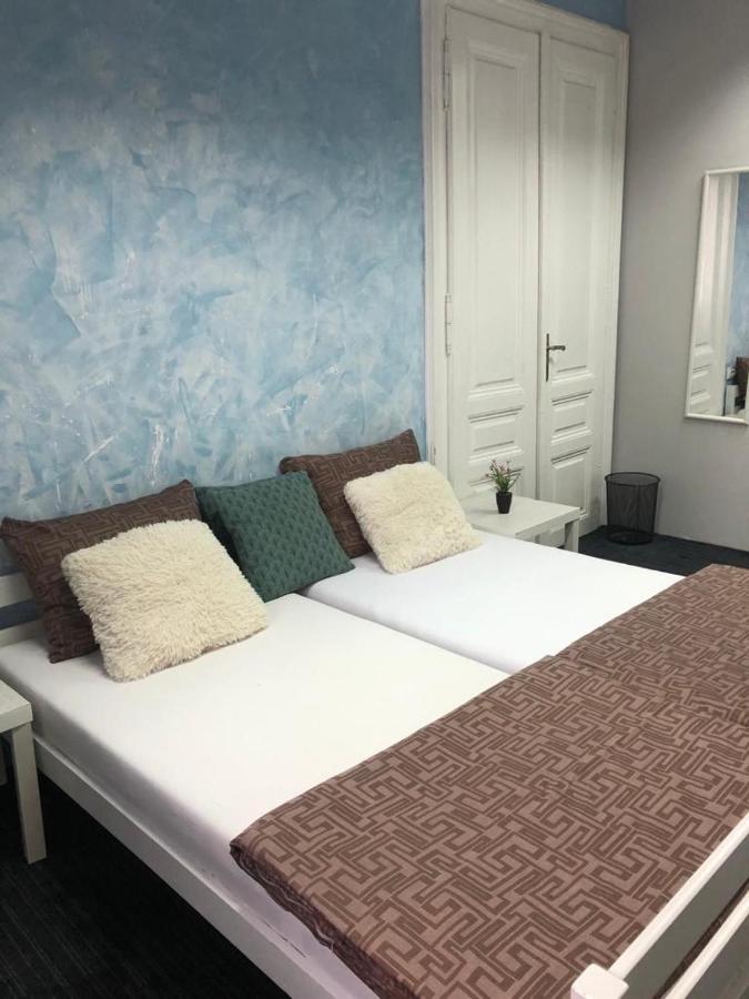 Spacious Tuzlaks Apartments Sarajevo Ferhadija المظهر الخارجي الصورة