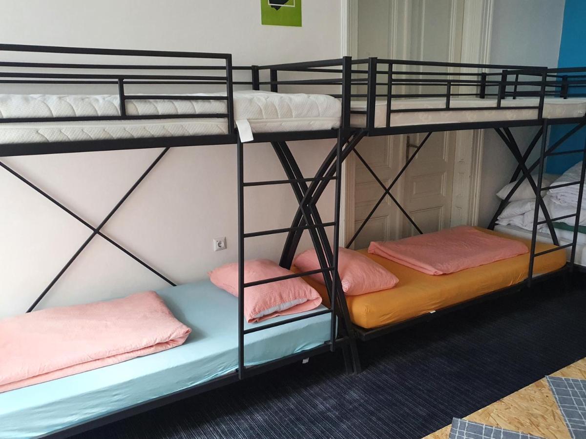 Spacious Tuzlaks Apartments Sarajevo Ferhadija المظهر الخارجي الصورة