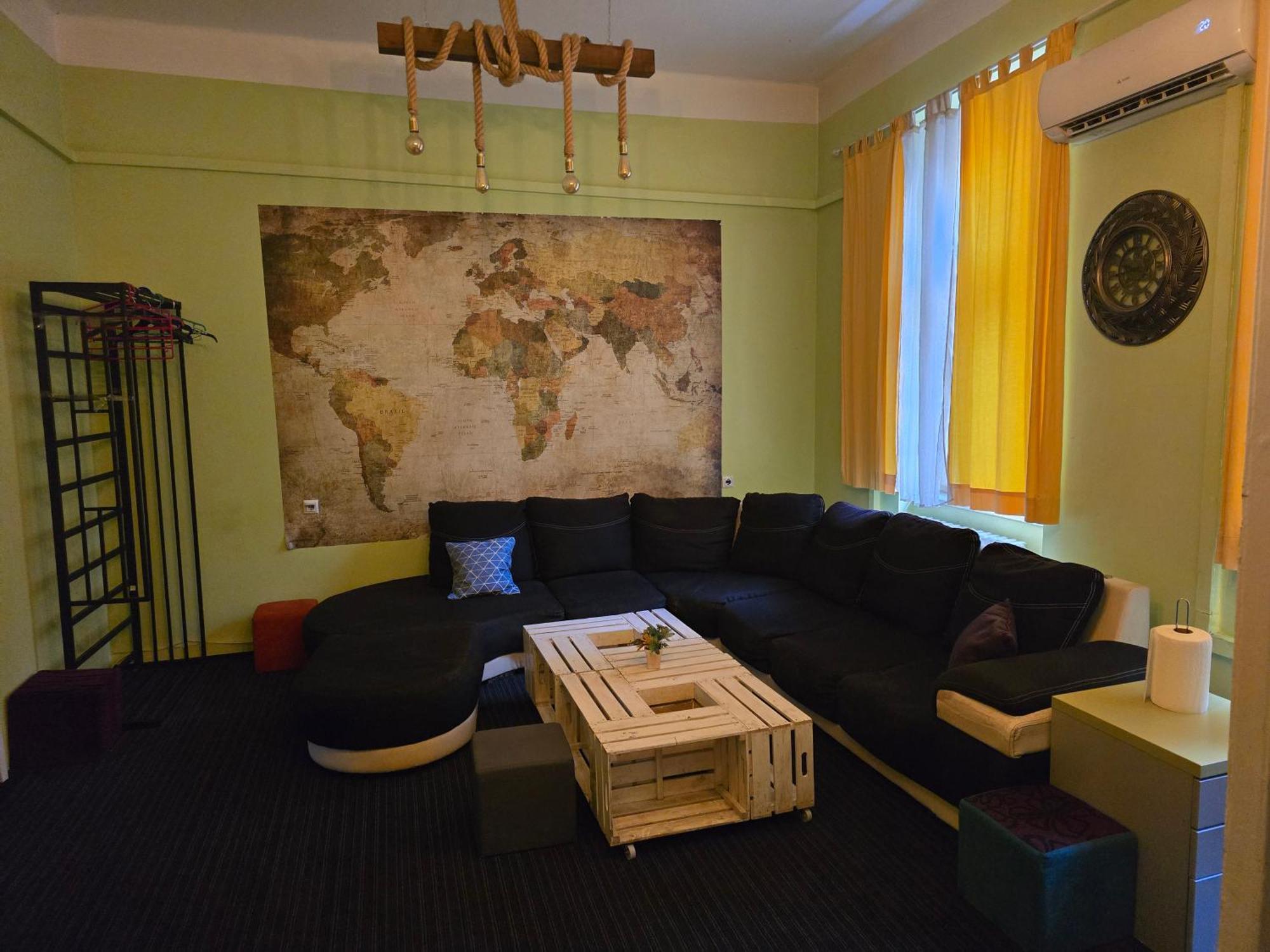 Spacious Tuzlaks Apartments Sarajevo Ferhadija المظهر الخارجي الصورة